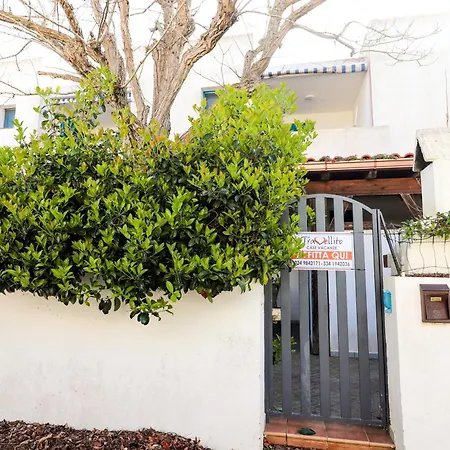 Adele's House In *